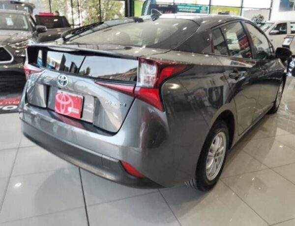 Toyota Prius 2020 - Image 6