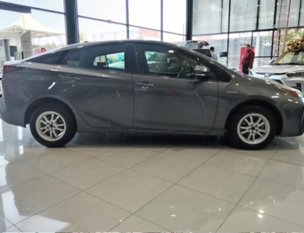 Toyota Prius 2020 - Image 8