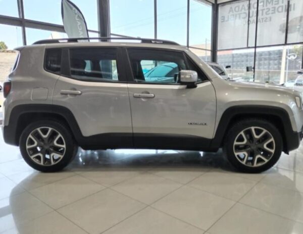 Jeep Renegade 2021 - Image 6