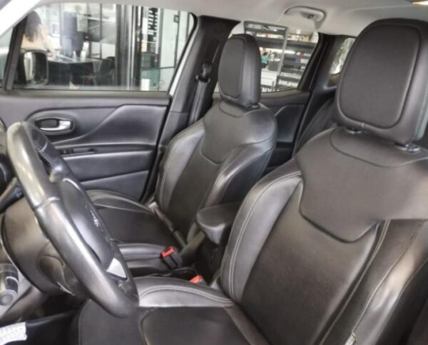 Jeep Renegade 2021 - Image 8