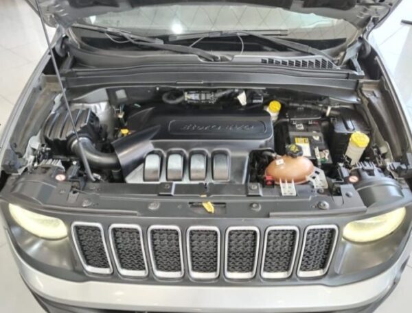 Jeep Renegade 2021 - Image 7