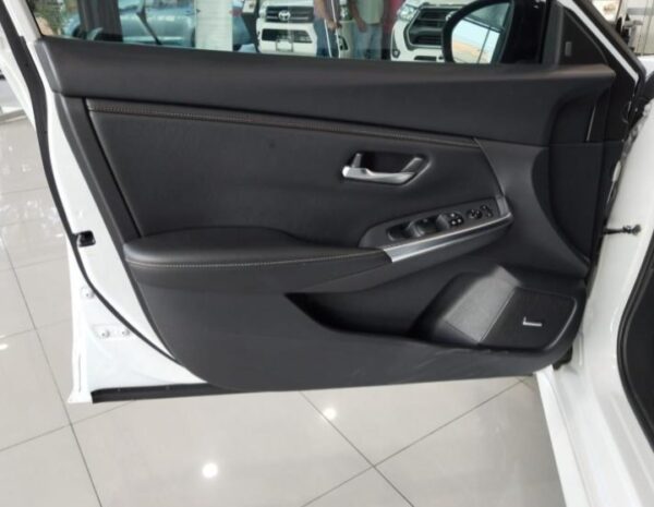 Nissan Sentra 2022 - Image 12