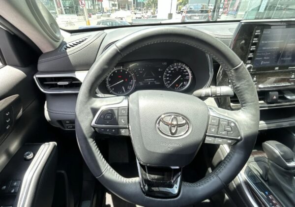 Toyota HIGHLANDER LIMITED PR 2021 - Image 7