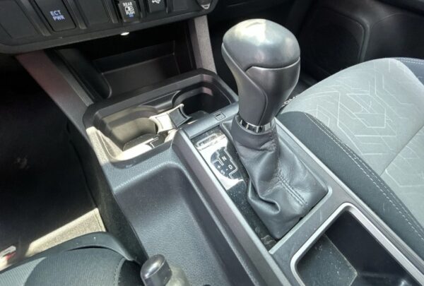 Toyota TACOMA 2022 - Image 11