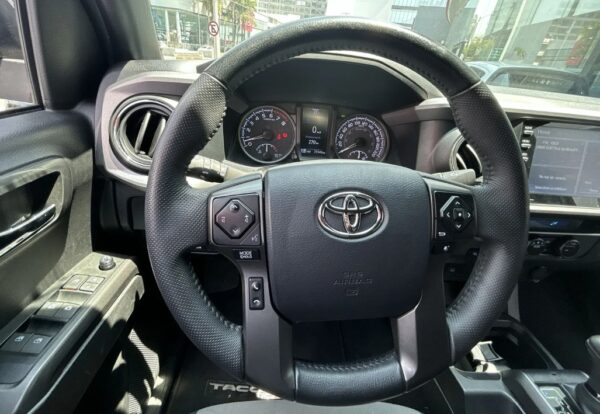 Toyota TACOMA 2022 - Image 5