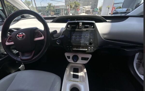 Toyota PRIUS 2017 - Image 5
