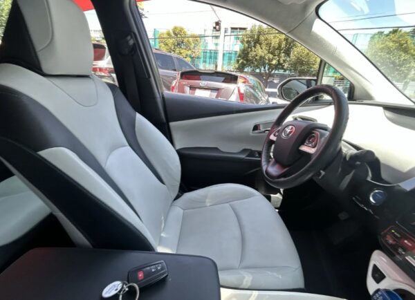 Toyota PRIUS 2017 - Image 7