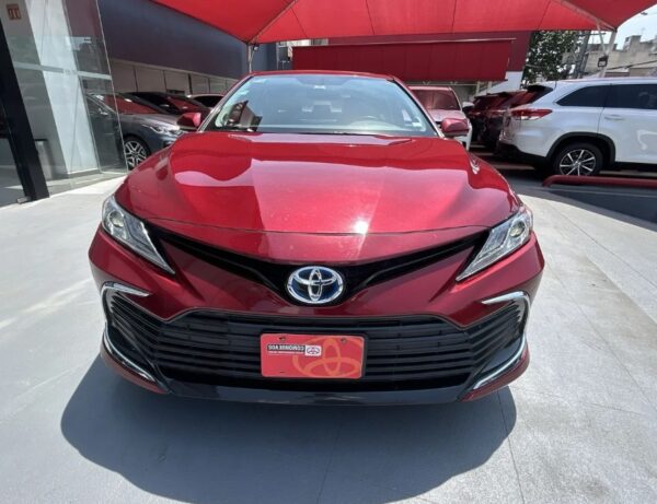Toyota CAMRY XLE HV 2021 - Image 3