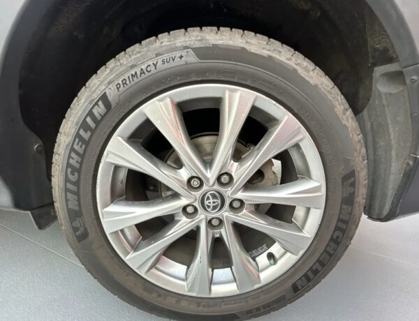 Toyota RAV4 2018 - Image 12