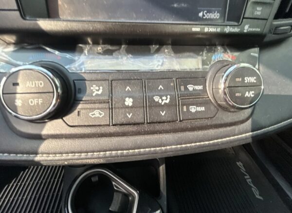 Toyota RAV4 2018 - Image 7